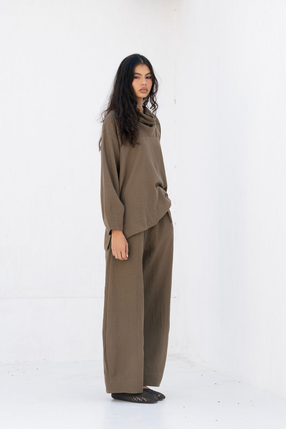 Everyday Pants in Dark Olive