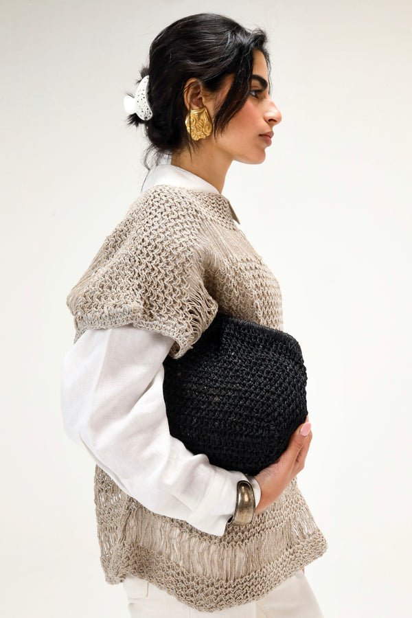 Raffia Clutch in Black