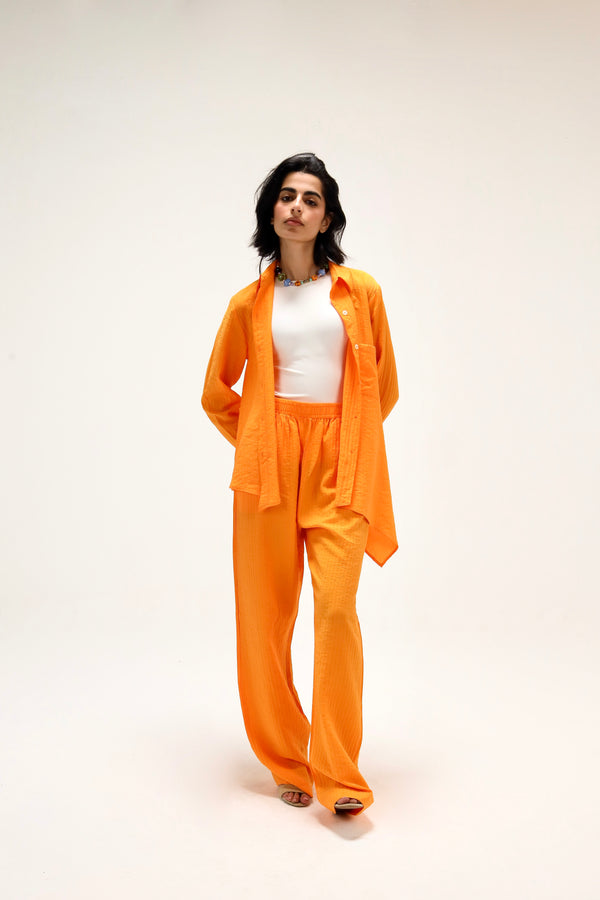 Bottom line Set in Orange