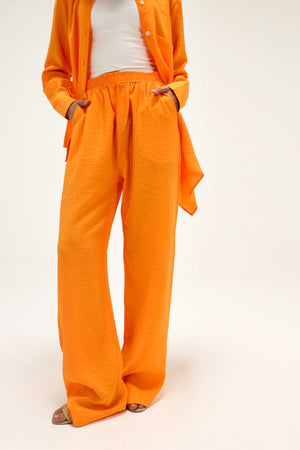 Bottom line Set in Orange