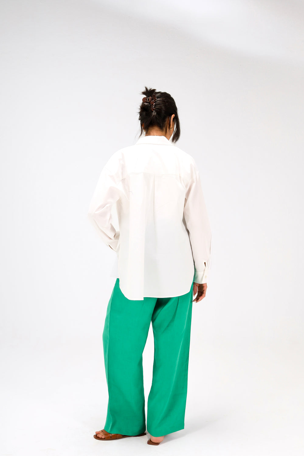 Livin’ In Linen Pants in Emerald Green