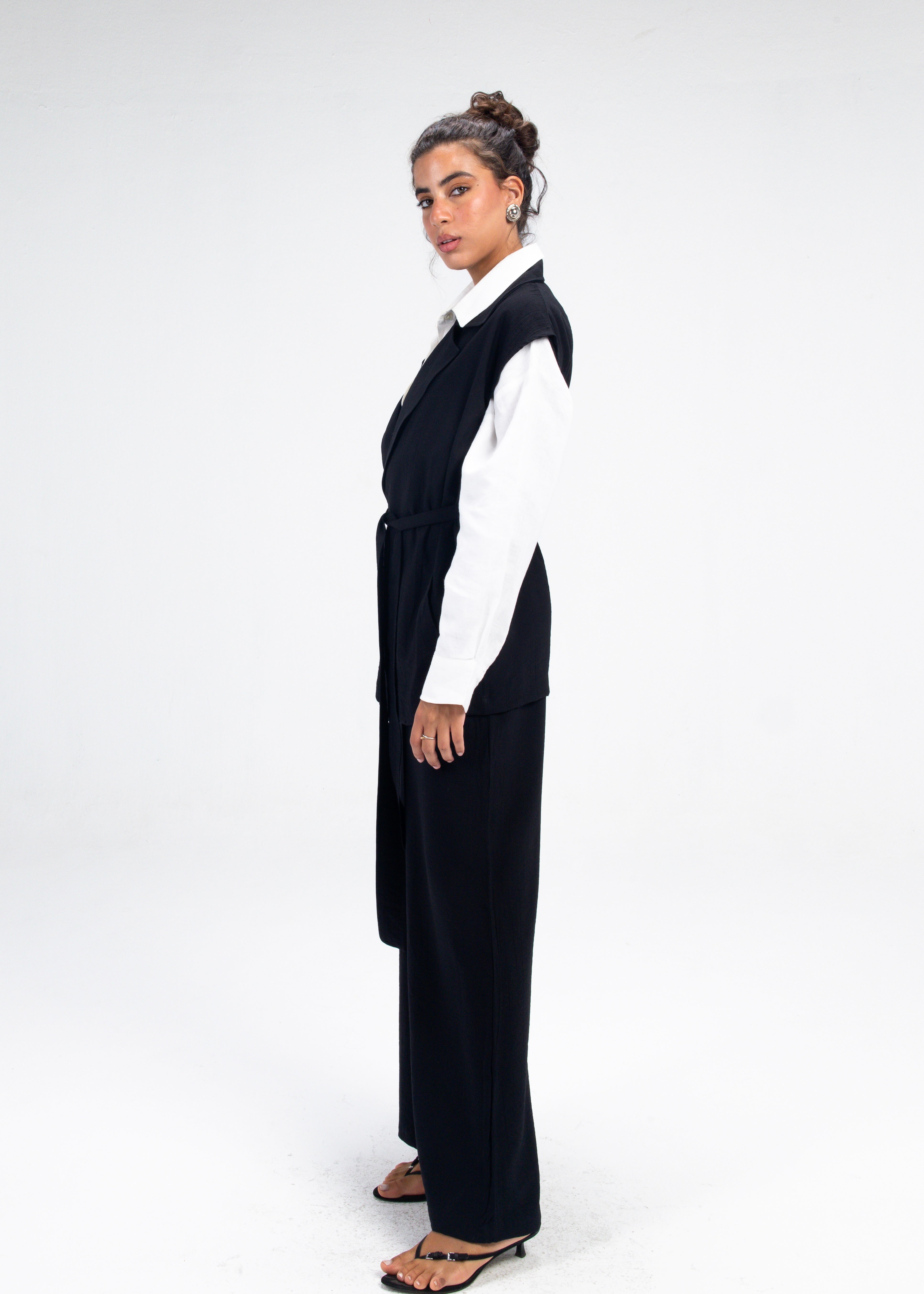 Crinkled Vest Set in Black