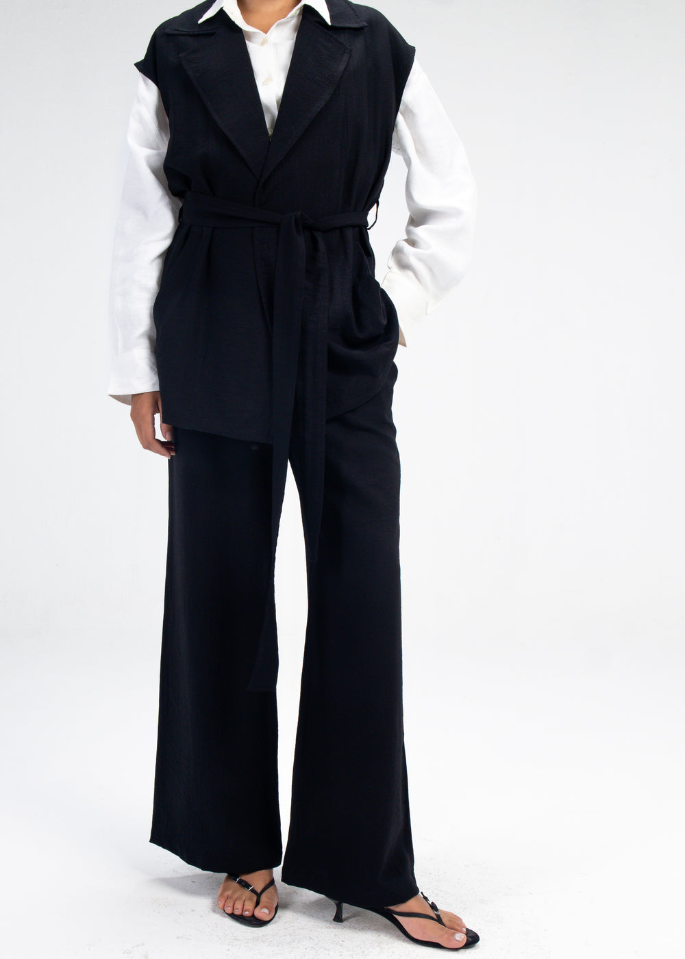 Crinkled Straight Leg Pants in Black