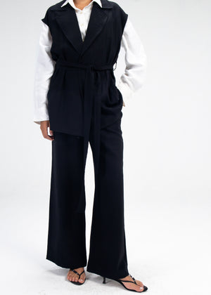 Crinkled Straight Leg Pants in Black