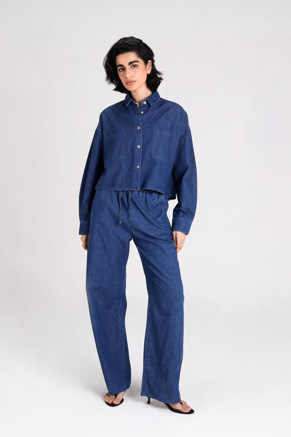 Cropped Denim Shirt in Dark Blue