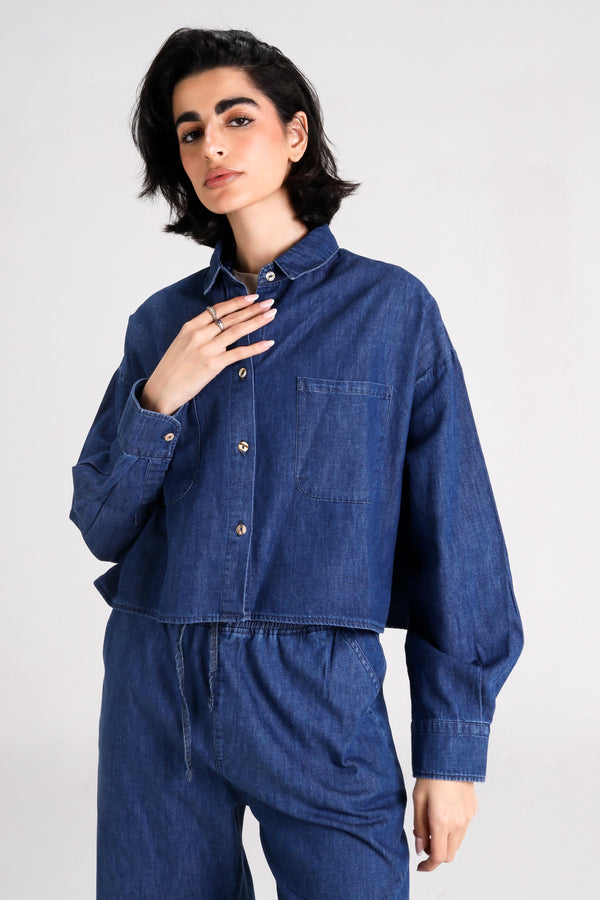 Cropped Denim Shirt in Dark Blue