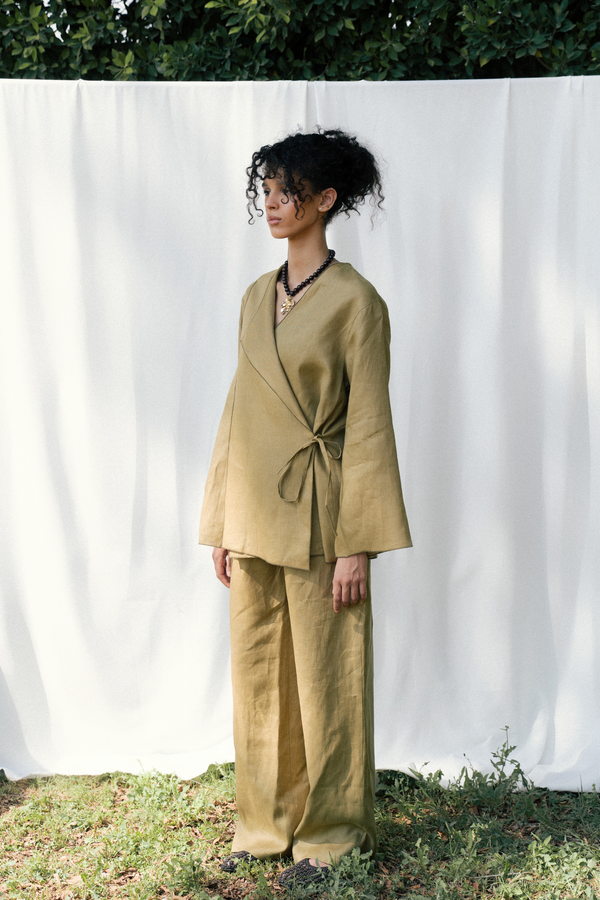Linen Wrap top in Pistachio