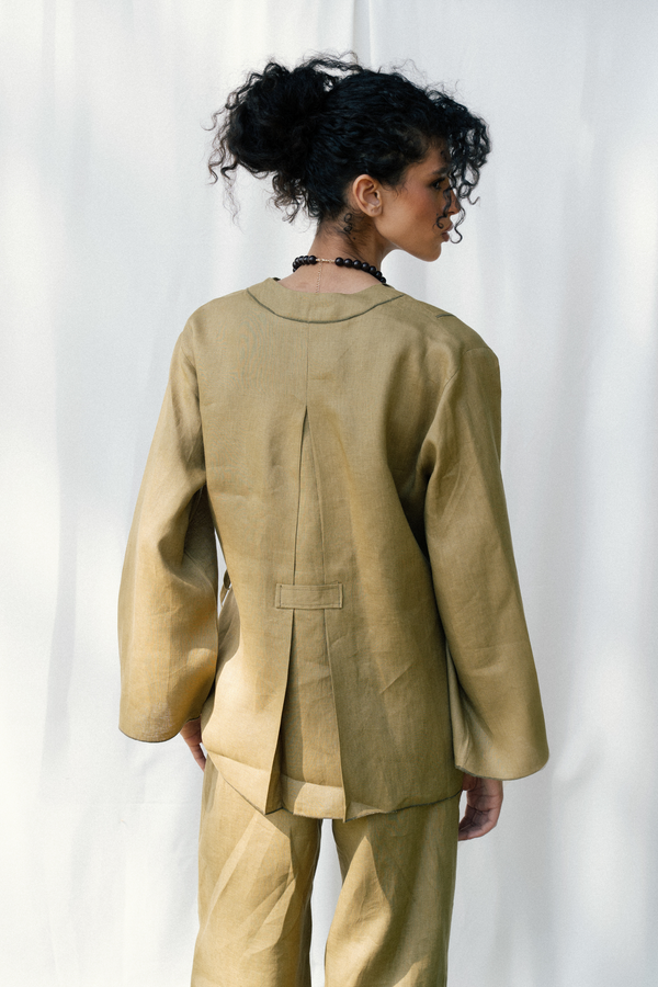 Linen Wrap top in Pistachio
