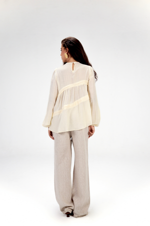 Asymmetric Ruched top in Off White