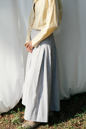 Pleated Linen Skirt in Grey