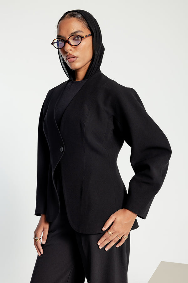 Sculpt Blazer in Black
