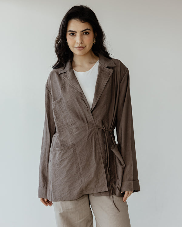 Crinkled Crossover Blazer in Cafe