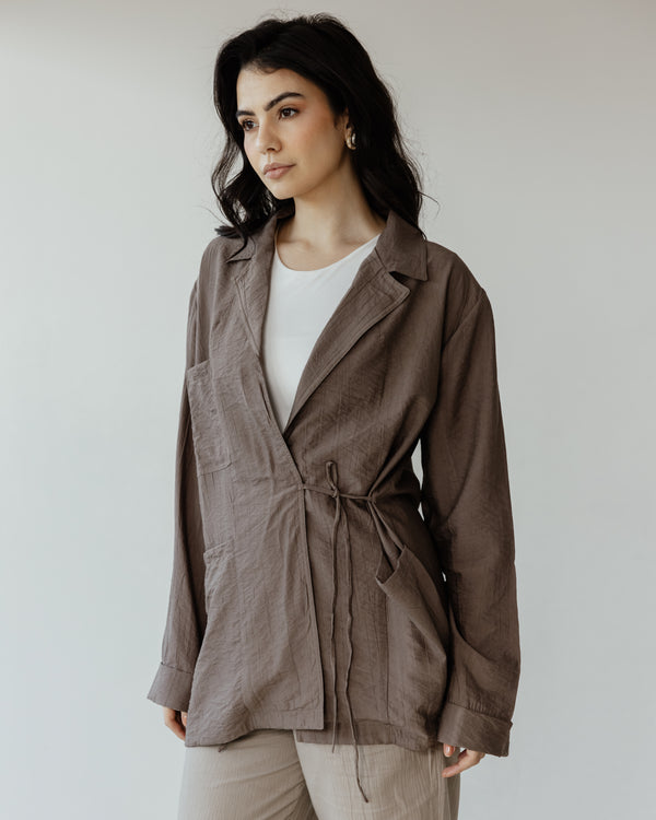 Crinkled Crossover Blazer in Cafe