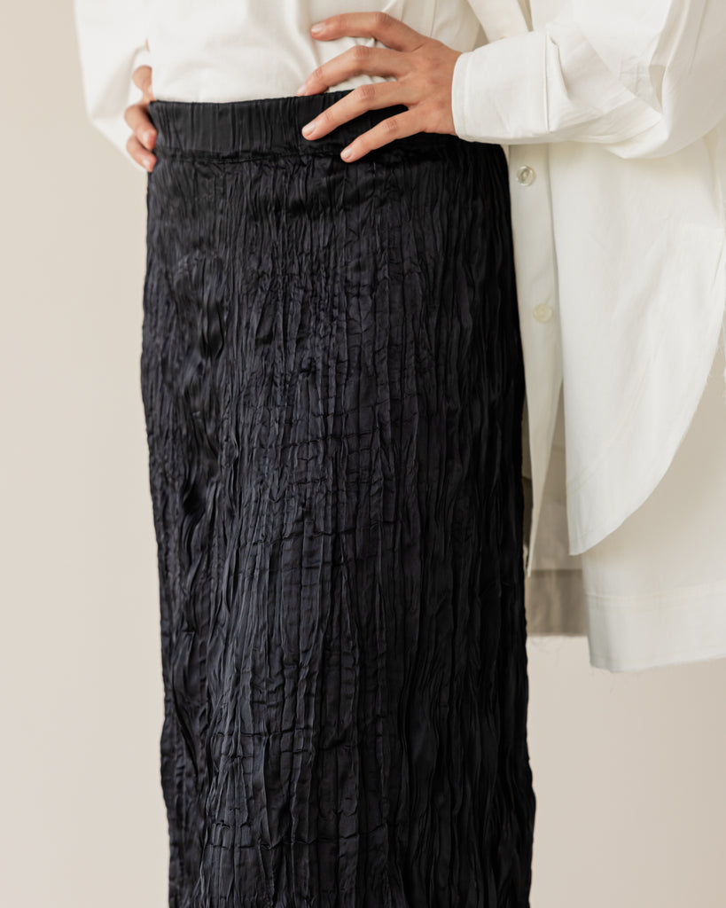 Crinkled Satin Skirt In Black
