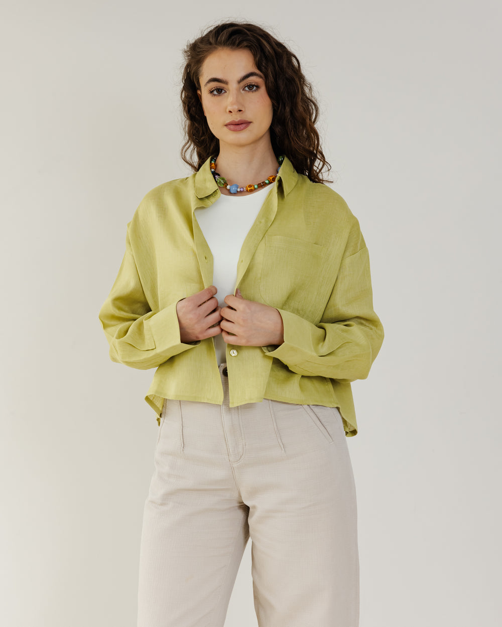 Cropped Linen Shirt in Pistachio