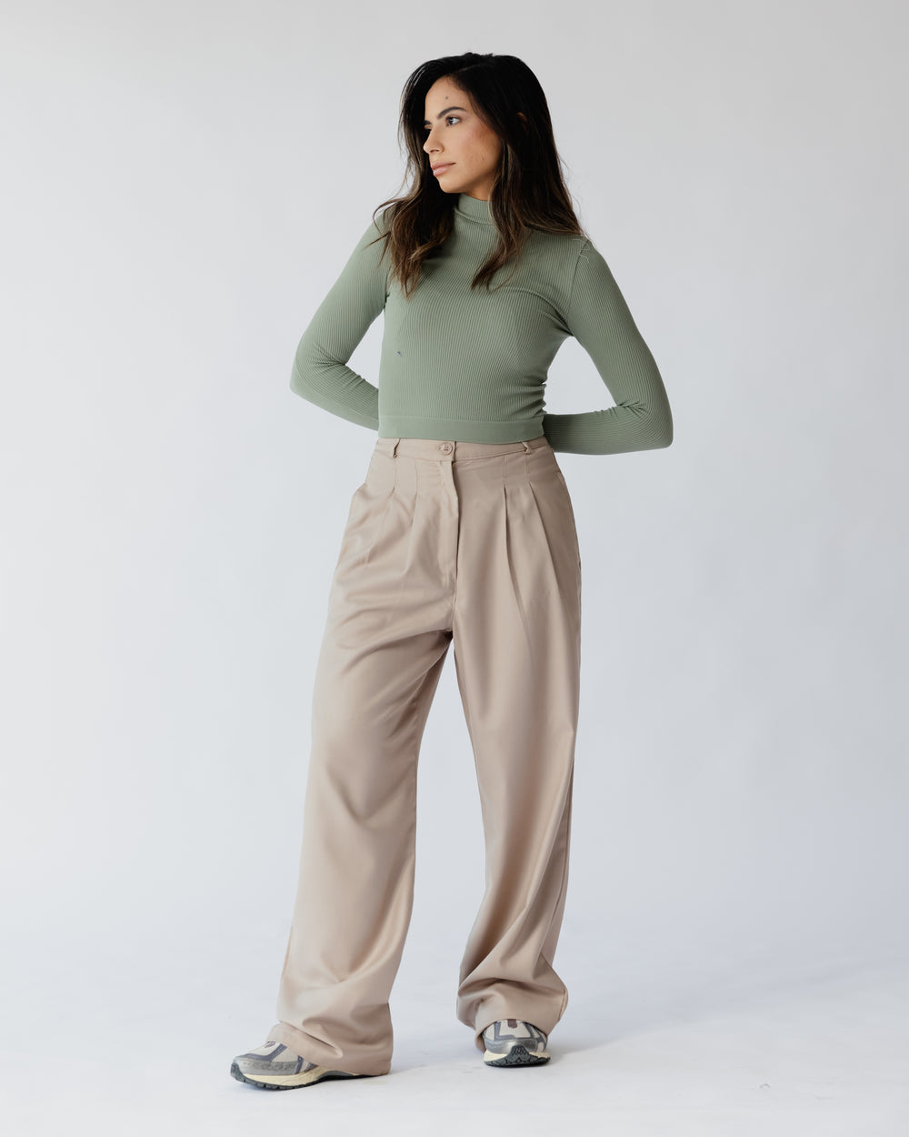 Gutsy Trousers in Beige