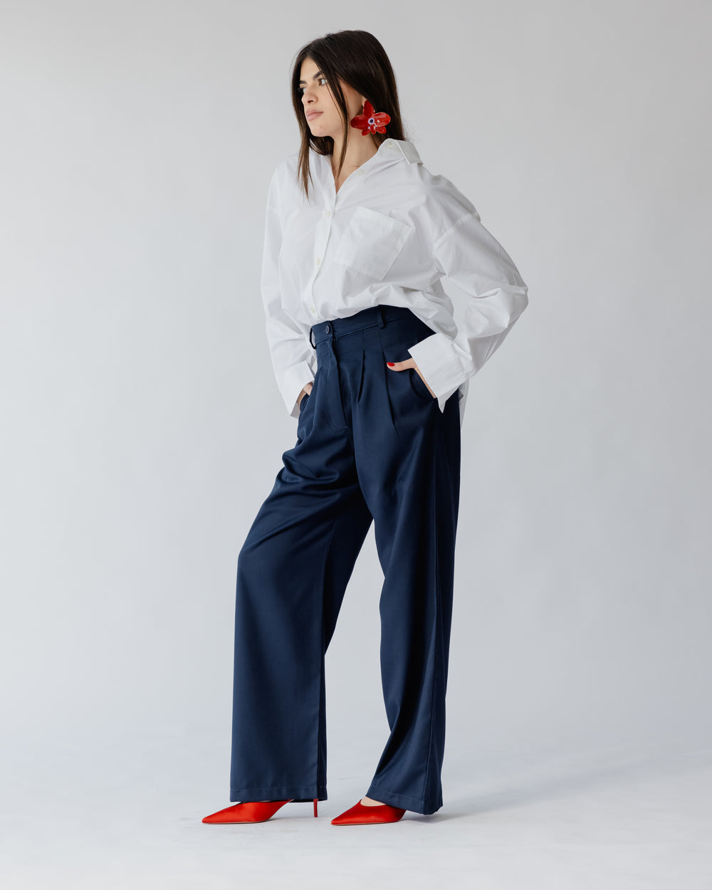 Gutsy Trousers in Navy