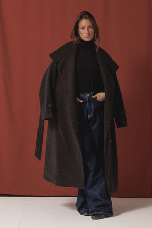 Classic Coat in Dark Grey