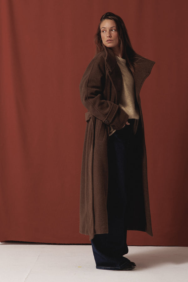 Classic Coat in Brown