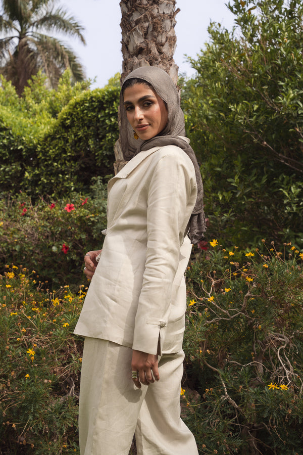 Mandarin Linen Blazer in Beige