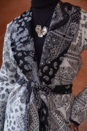 Bandana Reversible Cardigan in White × Black