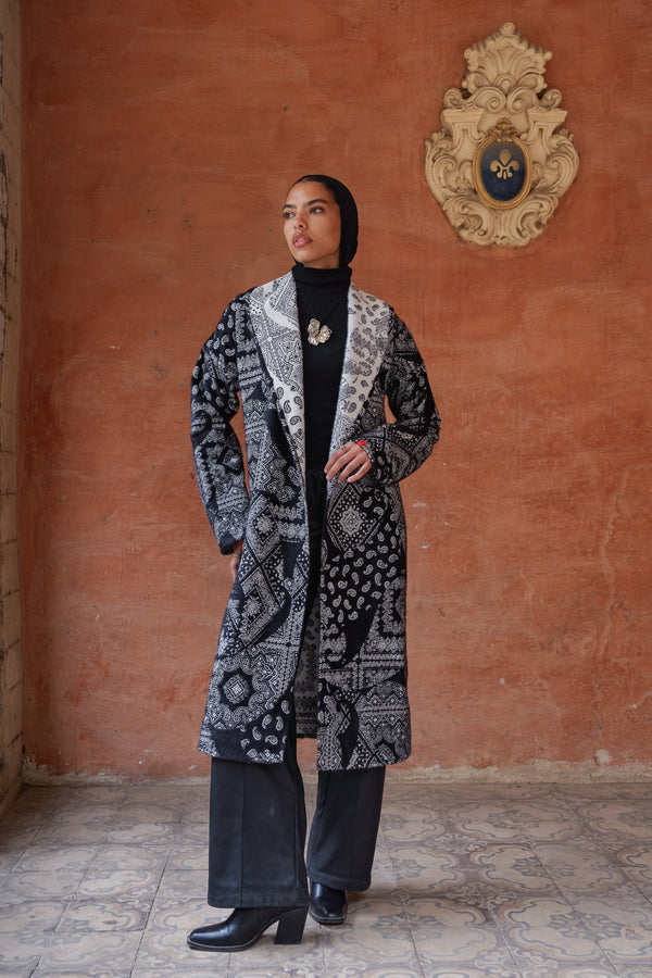 Bandana Reversible Cardigan in White × Black