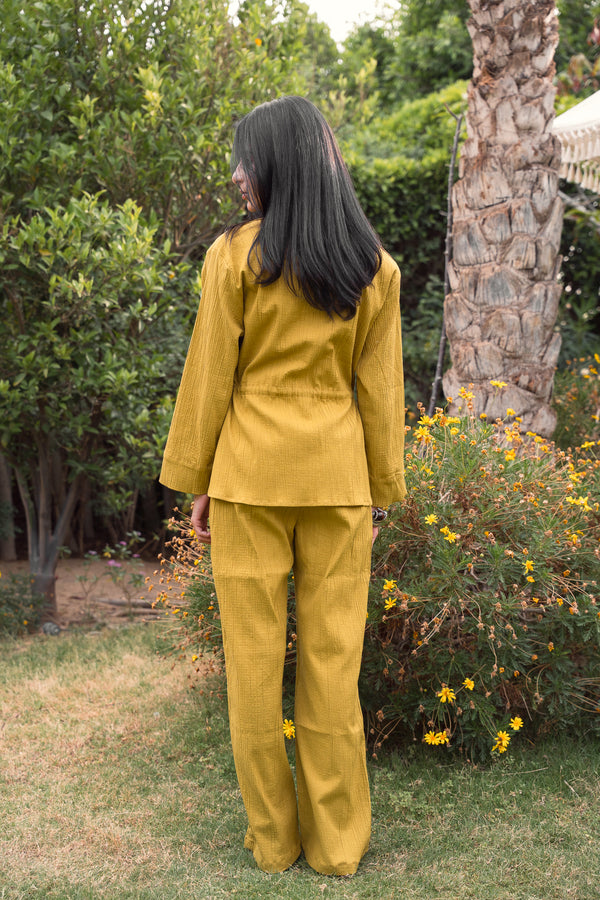 Crinkled Front Tie Set in Mustard