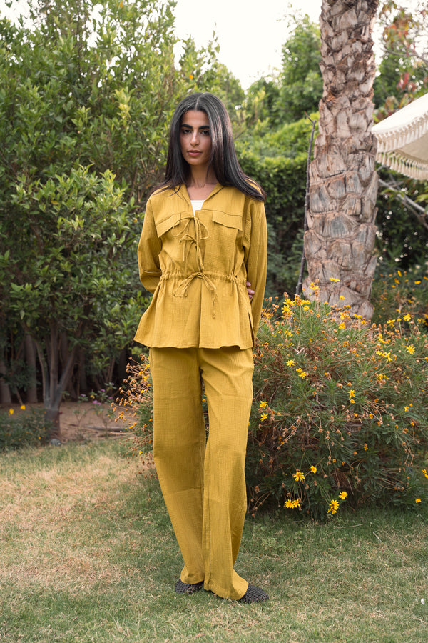 Crinkled Front Tie Set in Mustard