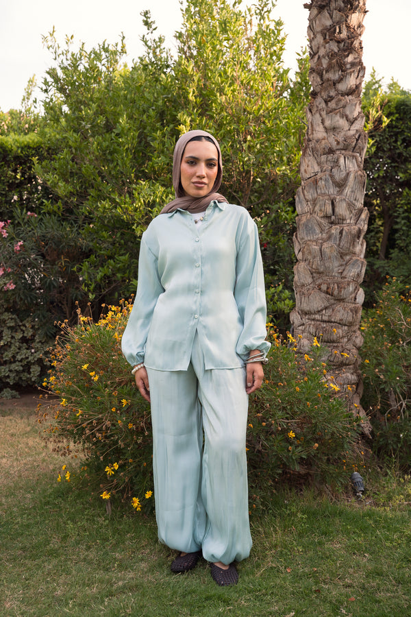 Shimmer Set With Belt in Mint
