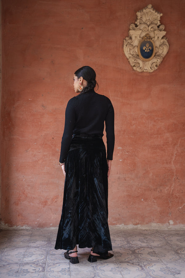 Velvet Skirt in Black