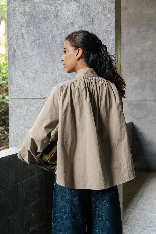 Gathered Poplin Blouse in Cafe