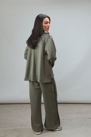 Ultra Soft Single Pleat Set in Olive