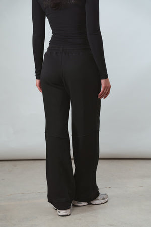 Drawstring Sweatpants in Black