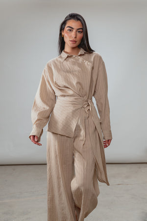 Shifted Set in Beige