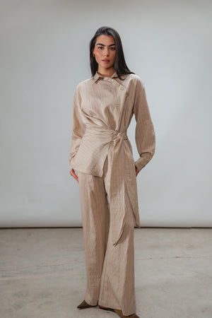 Shifted Set in Beige