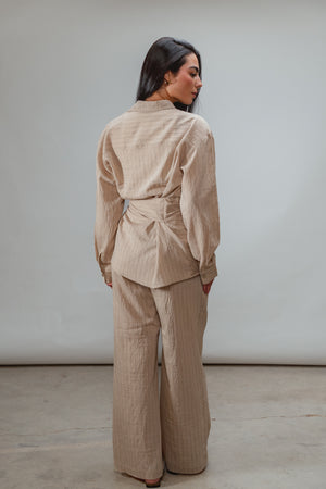 Shifted Set in Beige