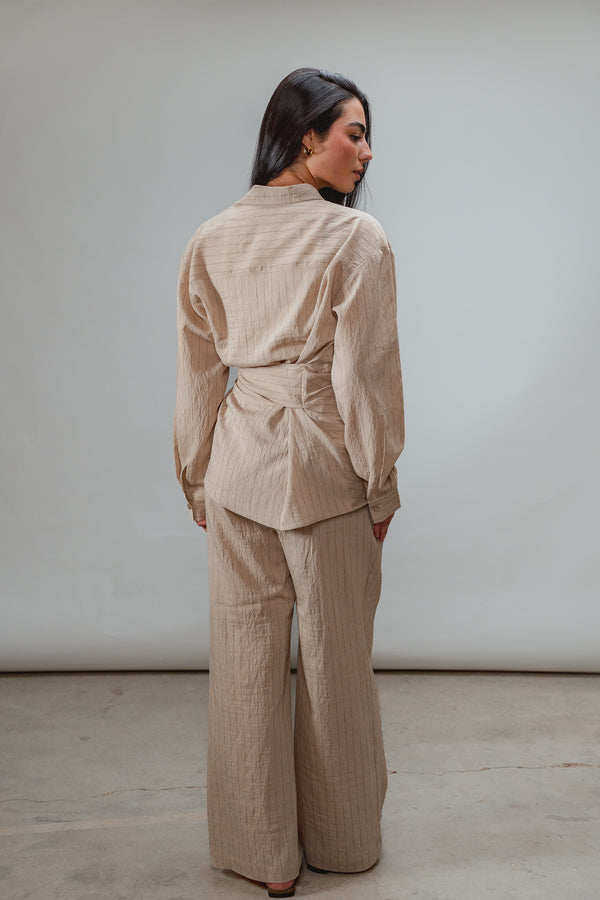 Shifted Set in Beige