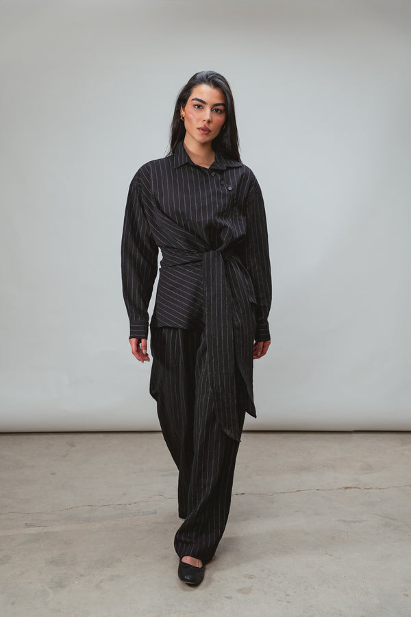 Shifted Set in Black