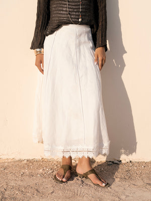 Linen Trim Skirt in Off White