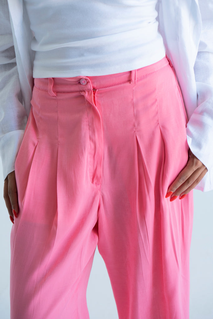 Gutsy Trousers in Pink