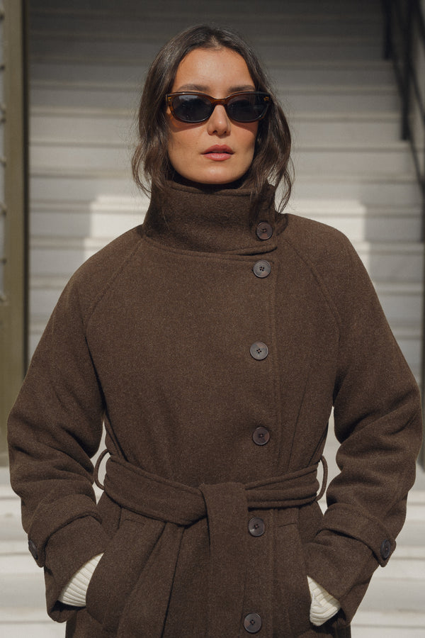 Classic Coat in Brown