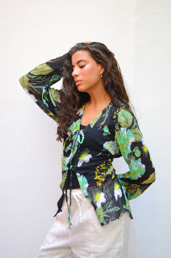Crinkled Chiffon Cardigan in Black&Green