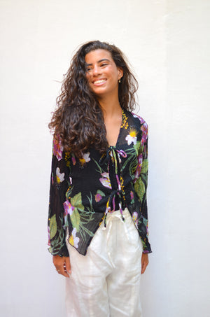 Crinkled Chiffon Cardigan in Black&Purple