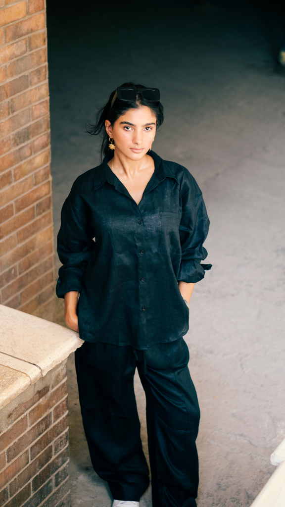 Livin’ In Linen Shirt in Black