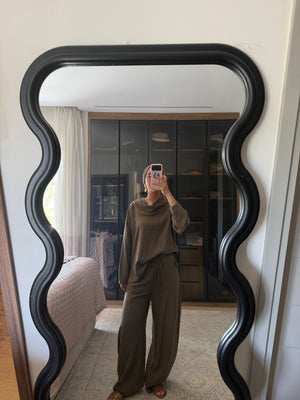 Everyday Pants in Dark Olive