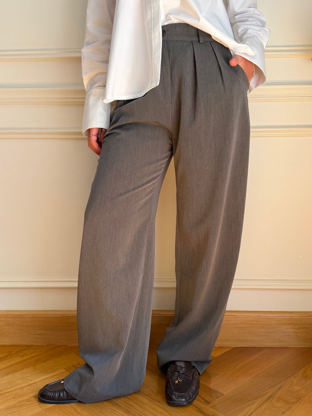 Gutsy Trousers in Grey