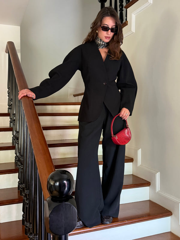 Sculpt Blazer in Black