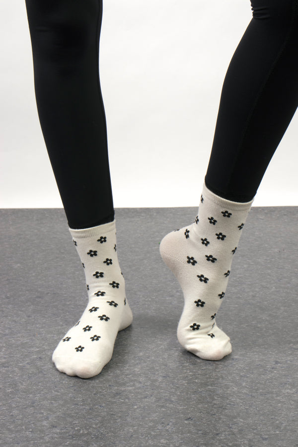 Secret Garden Crew Socks In Black