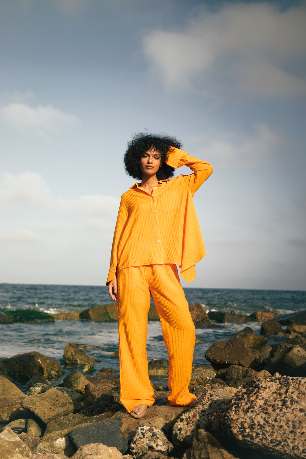 Bottom line Set in Orange