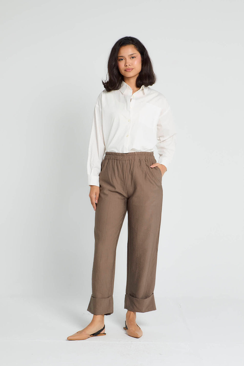 Turn-up Crinkled Pants in Brown